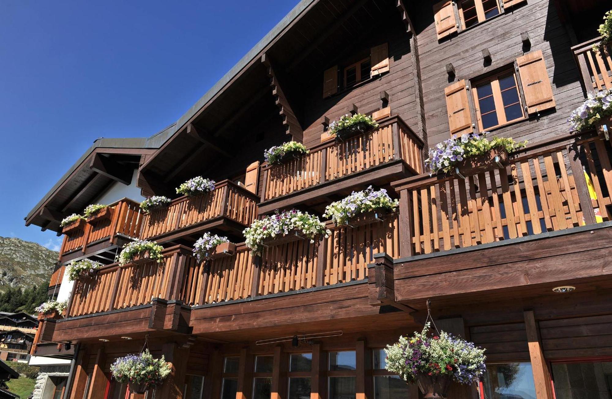Hotel Aletsch Bettmeralp Ruang foto